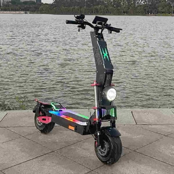 Usine rapide d'adultes de scooter électrique