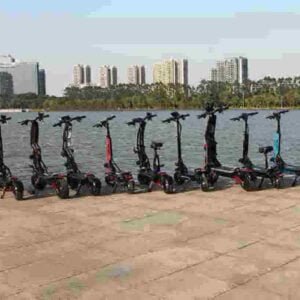 Usine de scooters électriques ultra rapides