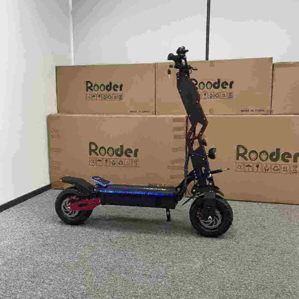 usine de scooters debout